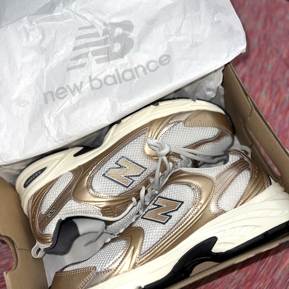 New Balance Other - 530 Turtledove/Gold Metallic/Magn New Balance (brand new)